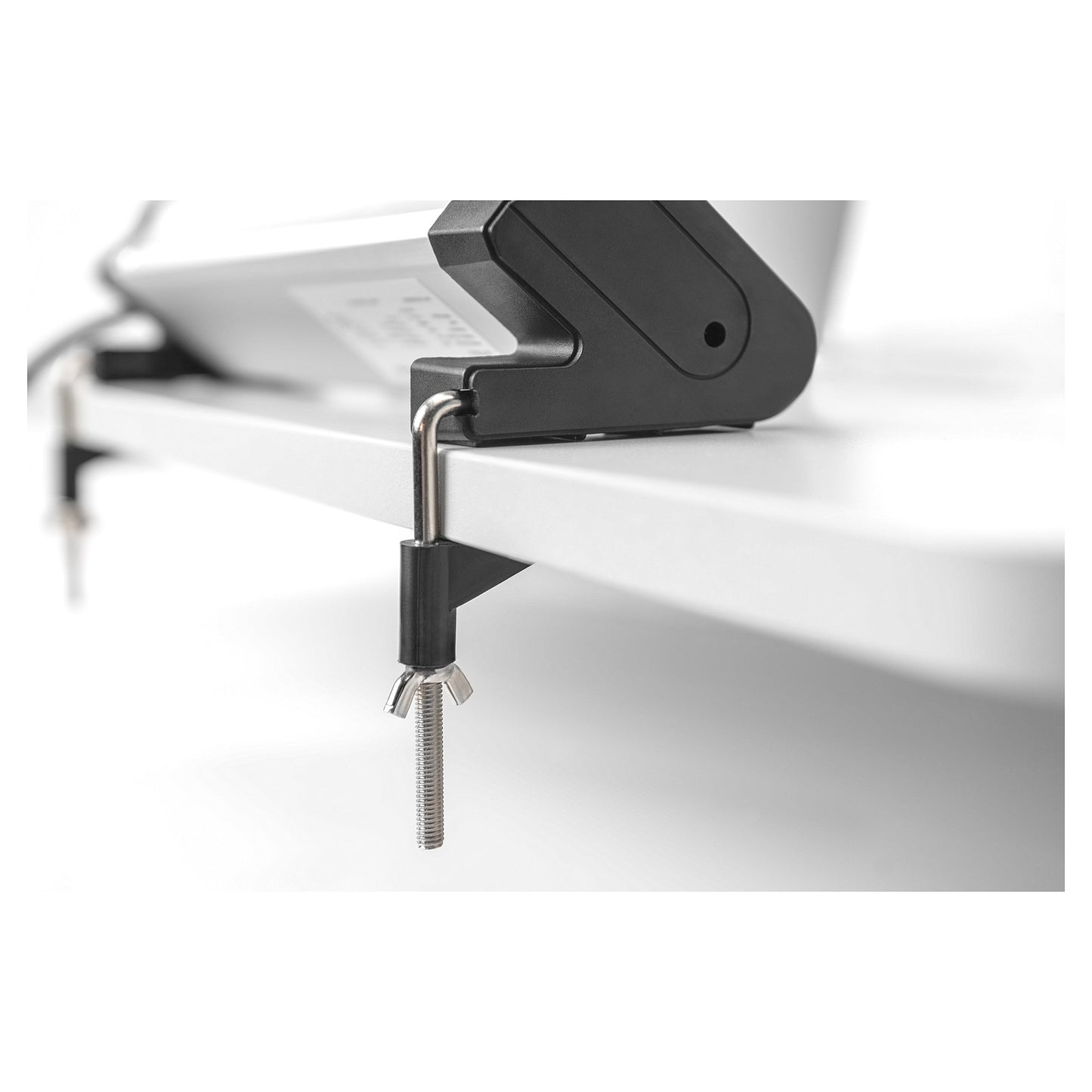 Digitus 4-Fach Steckdosenleiste mit 2xUSB-A und Schalter Schwarz/Silver