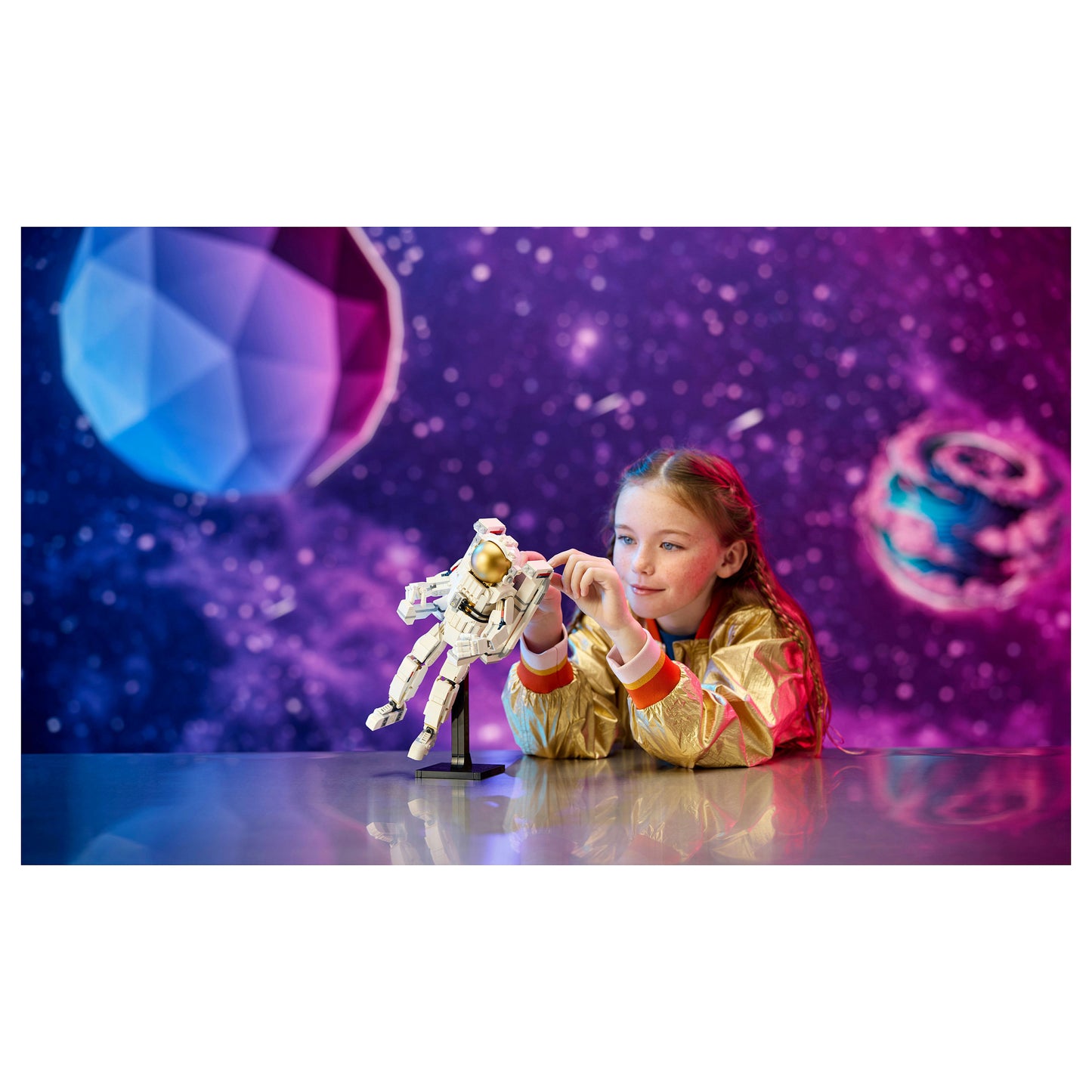 LEGO Creator 3-in-1 Astronaut im Weltraum 31152