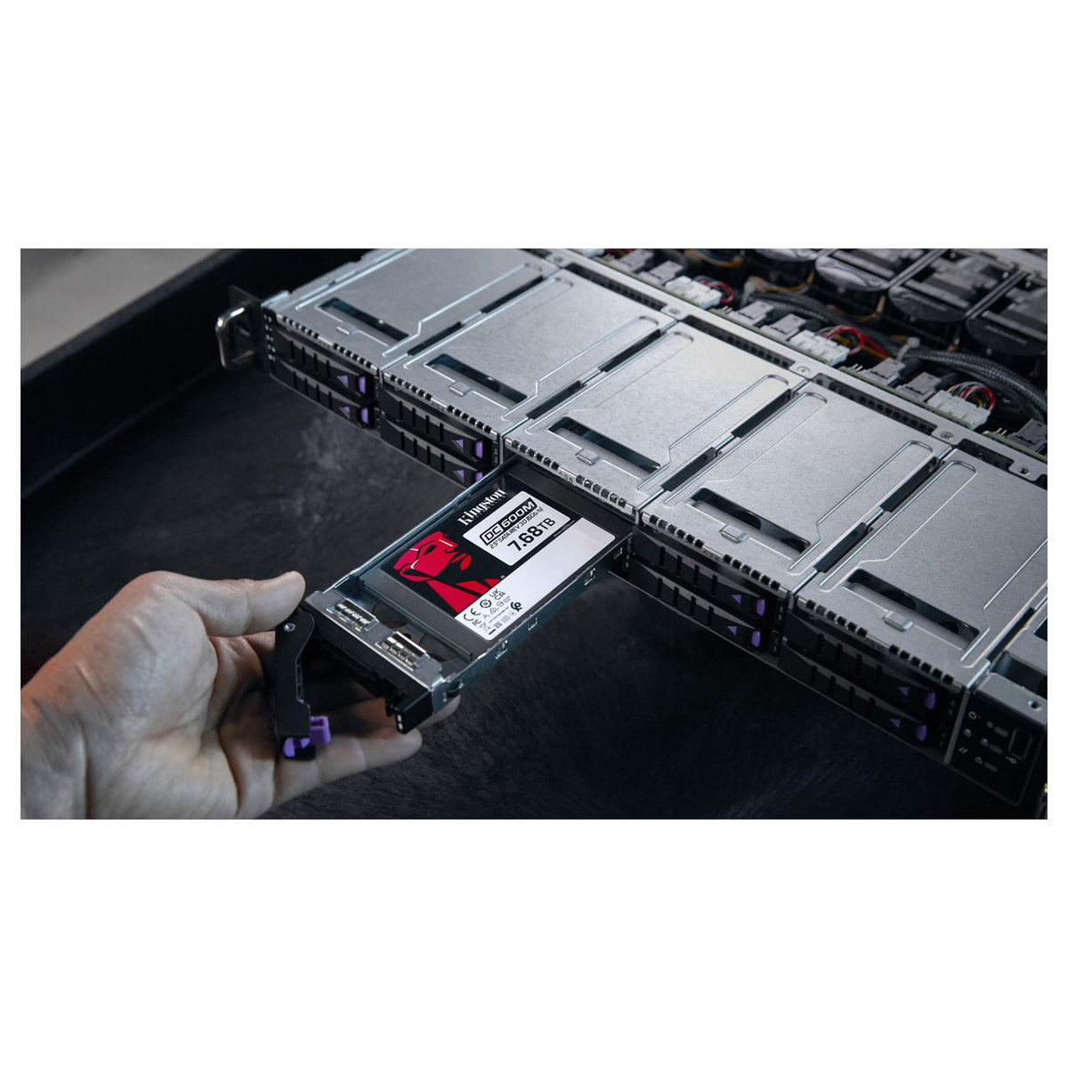 Ent. 2,5" 7.68TB Kingston DC600M