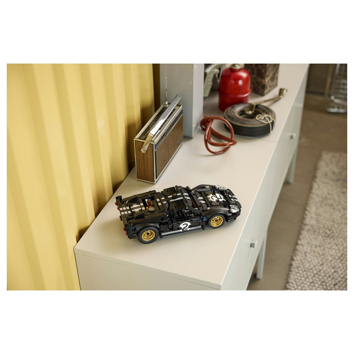 LEGO 42223 Technic 1966 Ford GT40 MKII Rennwagen