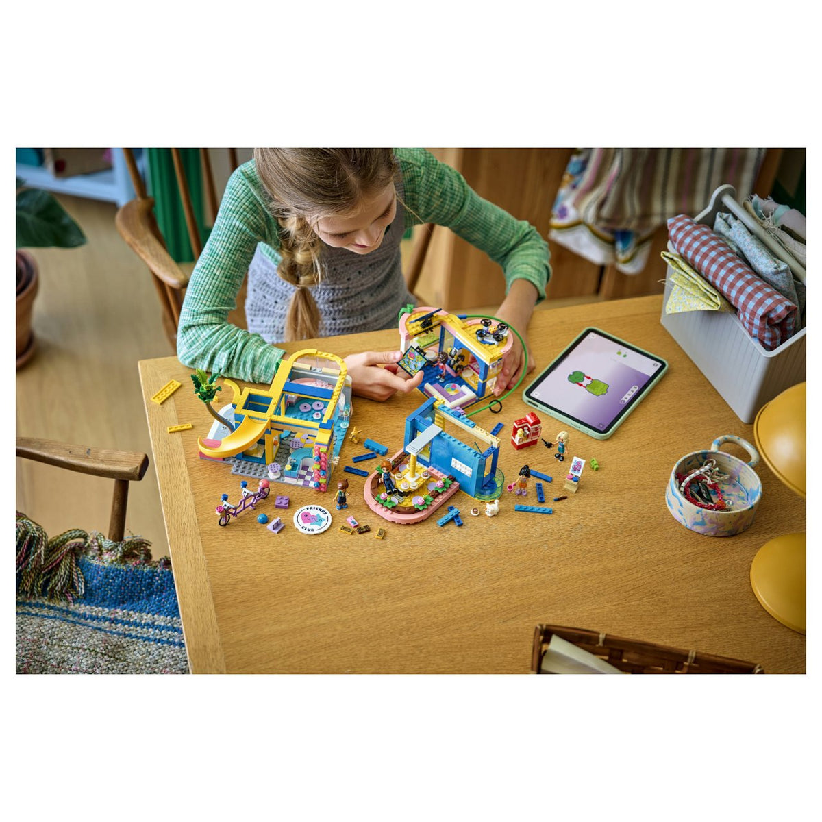 LEGO 42689 Friends Heartlake City Freundschafts-Clubhaus