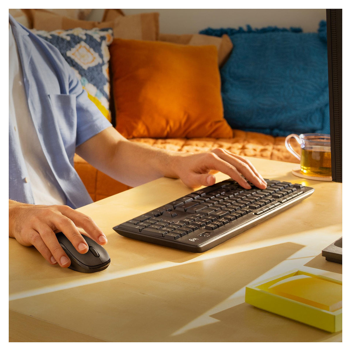Logitech MK295 Silent Wireless Combo