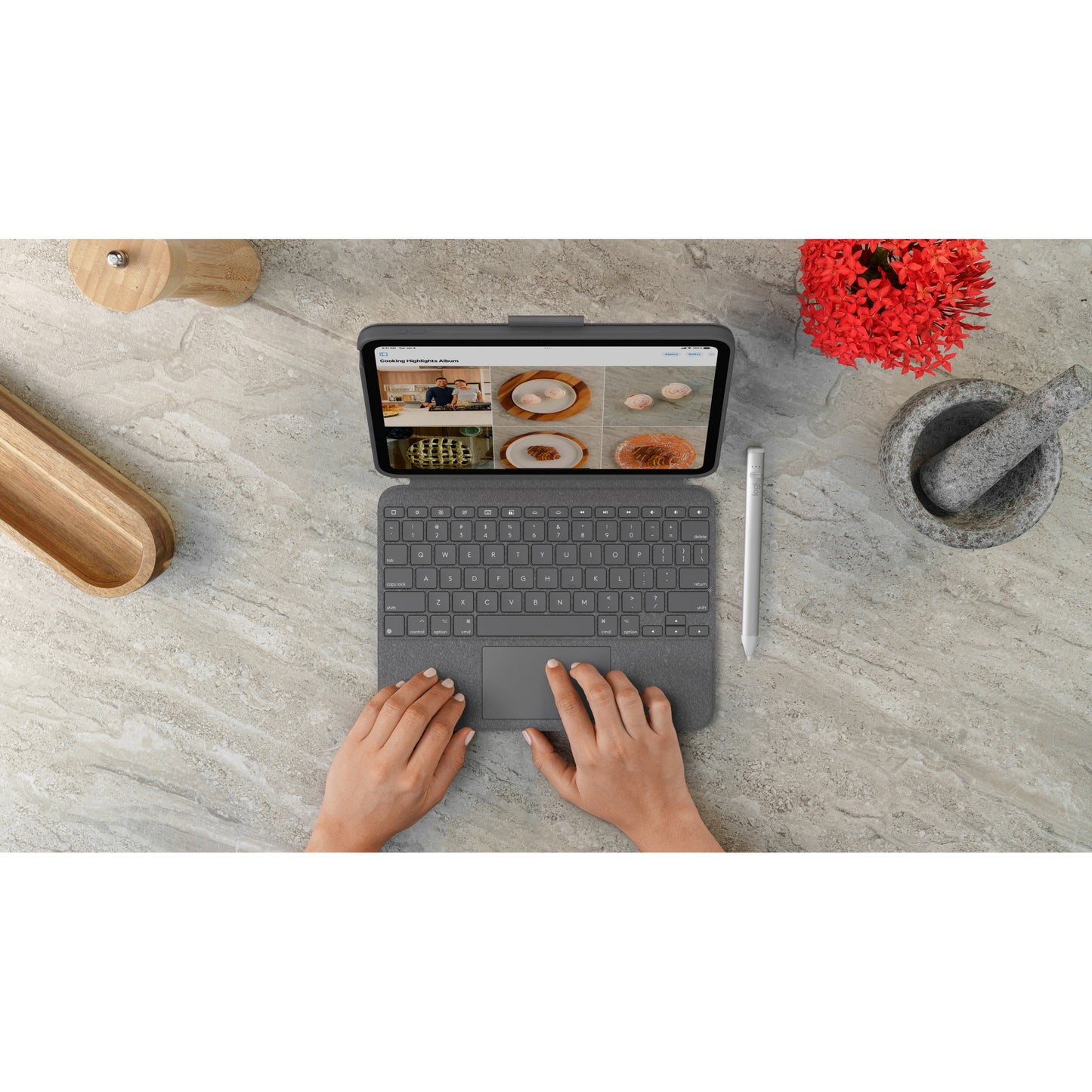 COMBO TOUCH FOR IPAD (10TH GEN)