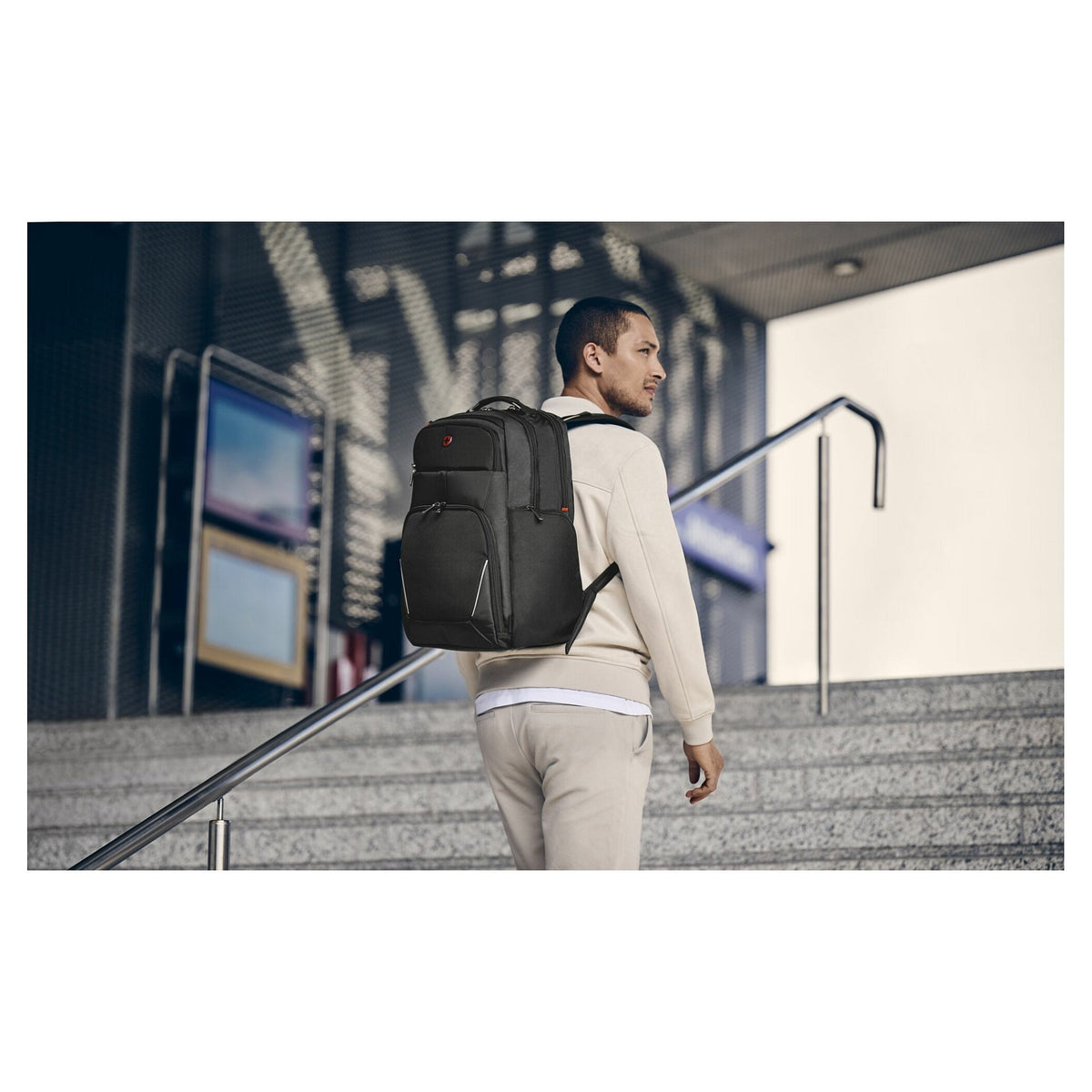 WENGER Meteor 43,18cm 17Zoll Laptop Backpack with Tablet Pocket Black