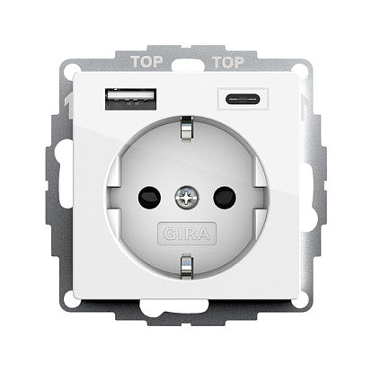 GIRA Steckdose mit USB-Anschluss