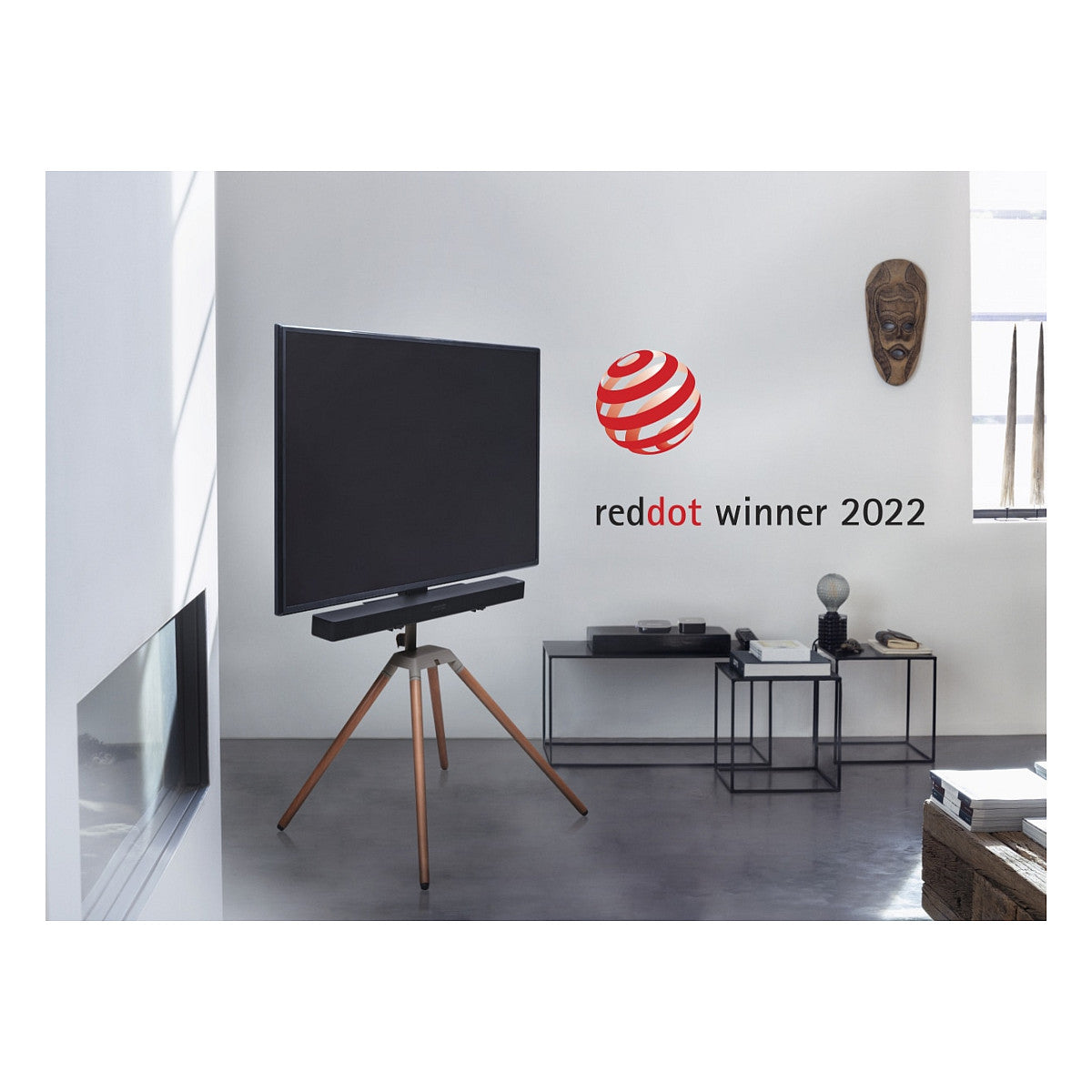 One for all Universal-TV-Ständer Quadpod WM 7475 (schwarz)