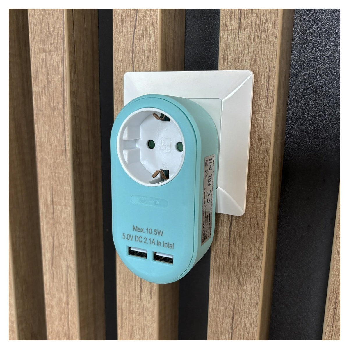 Entac Steckdosenadapter + 2x USB-A blau