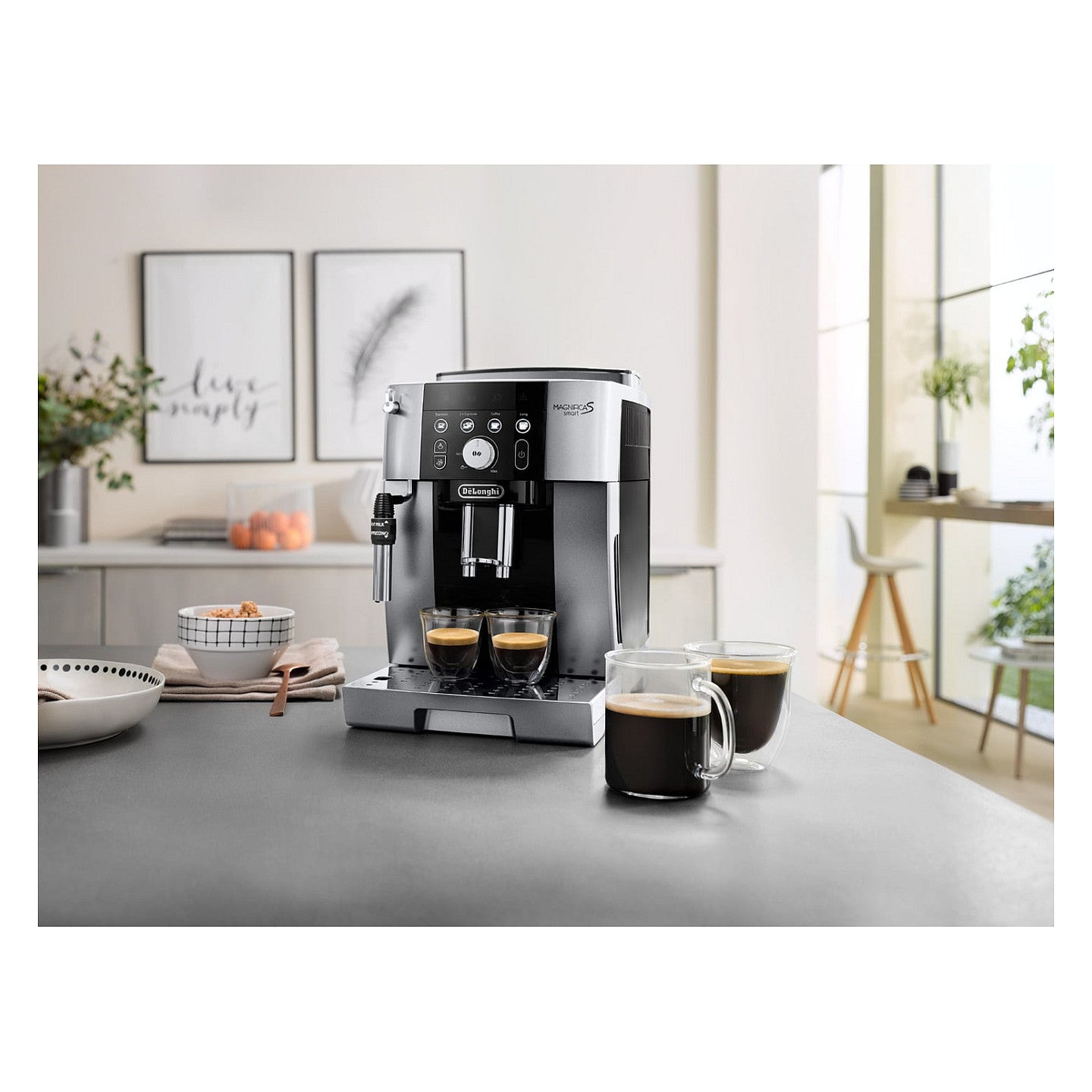 DeLonghi Kaffeemaschine Magnifica S Smart *silber/schwarz*