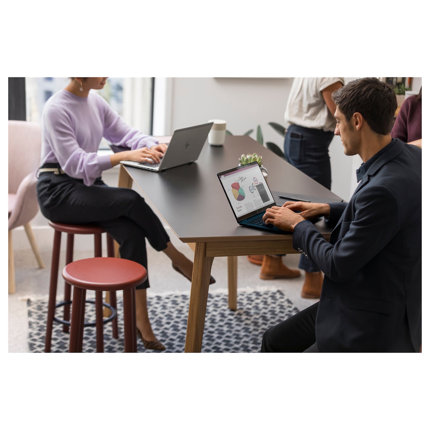 HP EliteBook 830 G10 i5-1335U16GB 512GB/SSD UMA WWAN Wi-Fi 6e FPR W11P 3J Gar (DE)