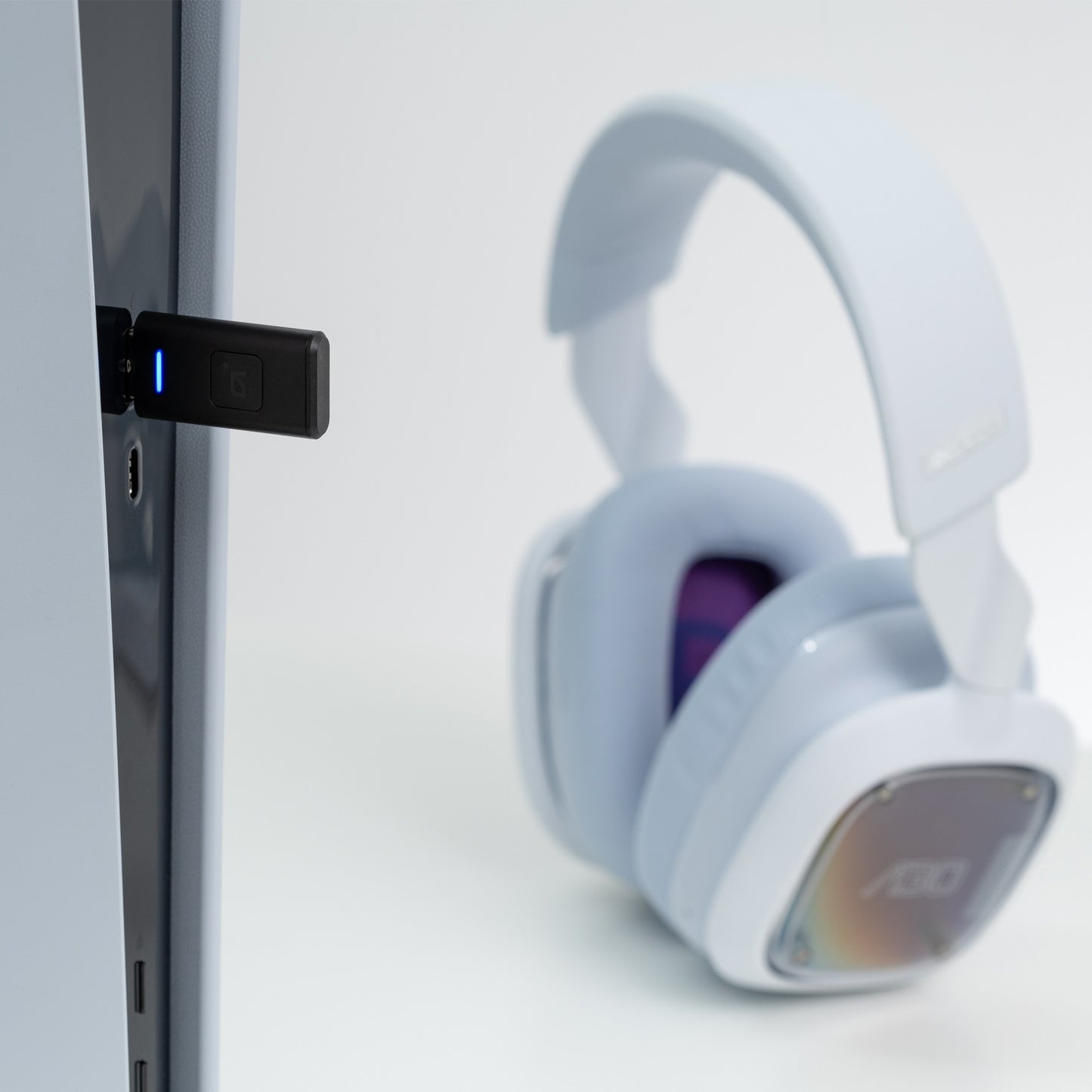 Logitech A30 - WHITE/PURPLE - EMEA