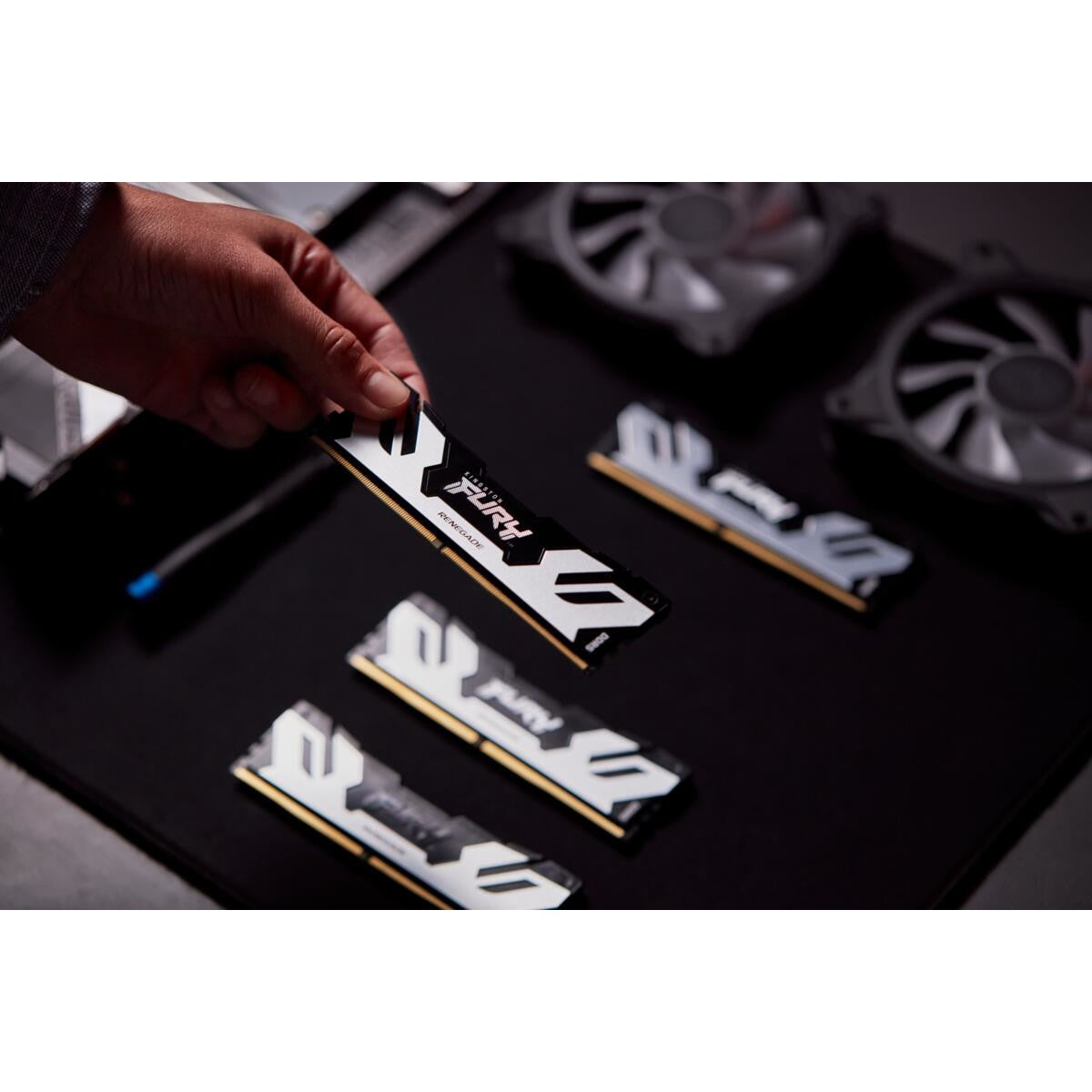 KINGSTON 32GB 8000MT/s DDR5 CL38 DIMM Kit of 2 FURY Renegade Silver XMP