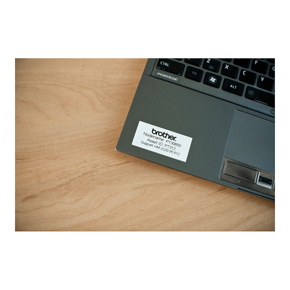 Schriftbandkassette Brother 36mm weiß/schwarz TZE261