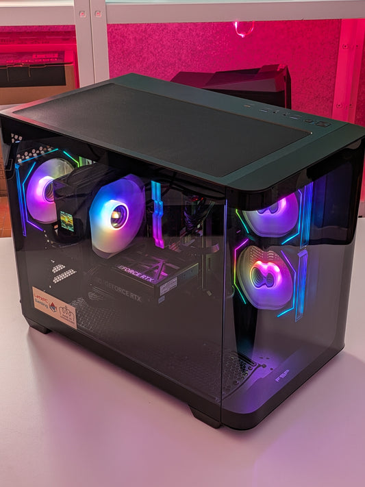 VECTOR SURGE - RTX5070 / Ryzen 9700x