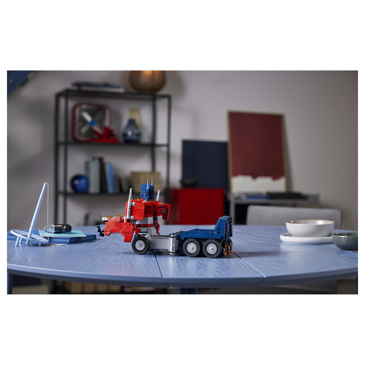 LEGO Icons Transformers Optimus Prime 10302