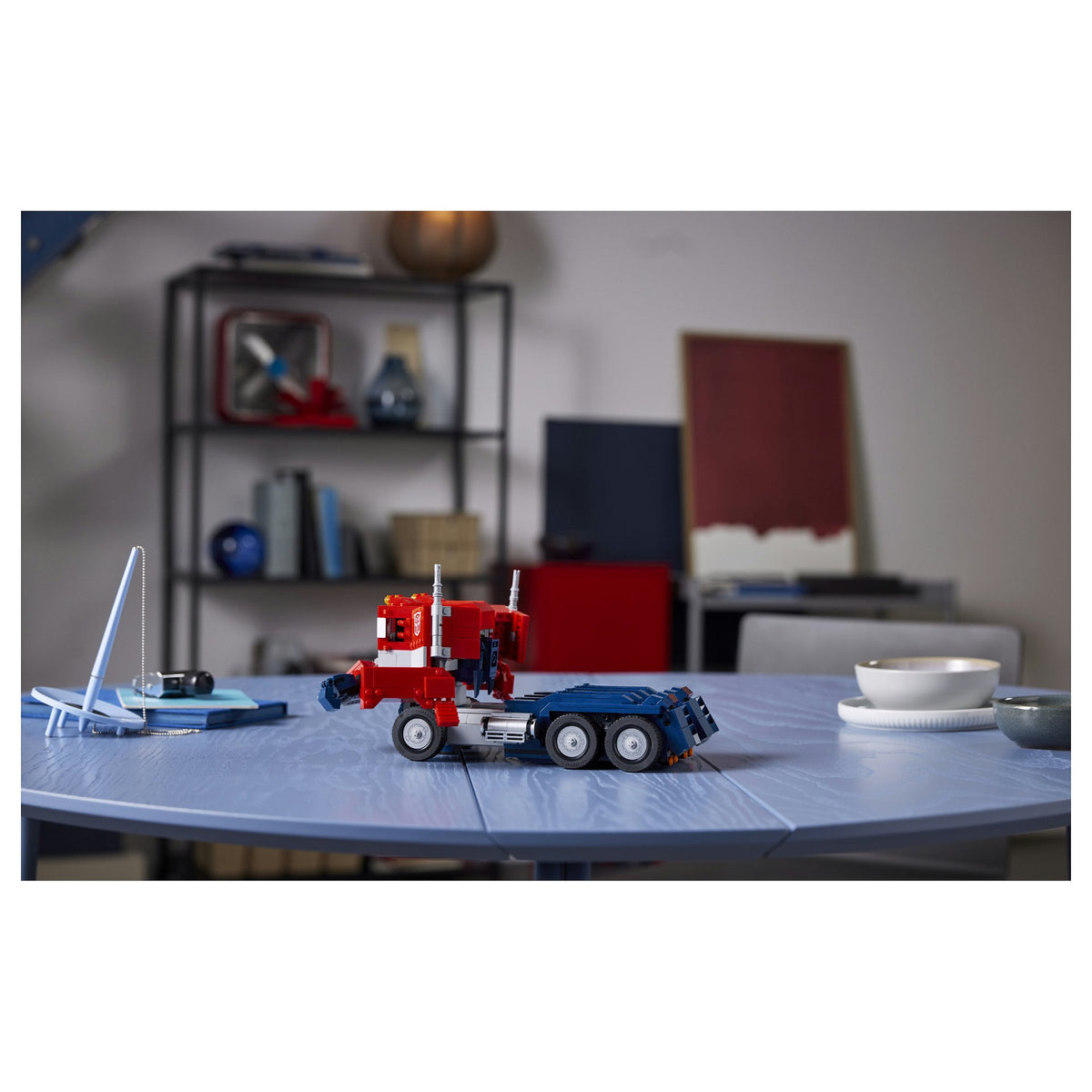LEGO Icons Transformers Optimus Prime 10302