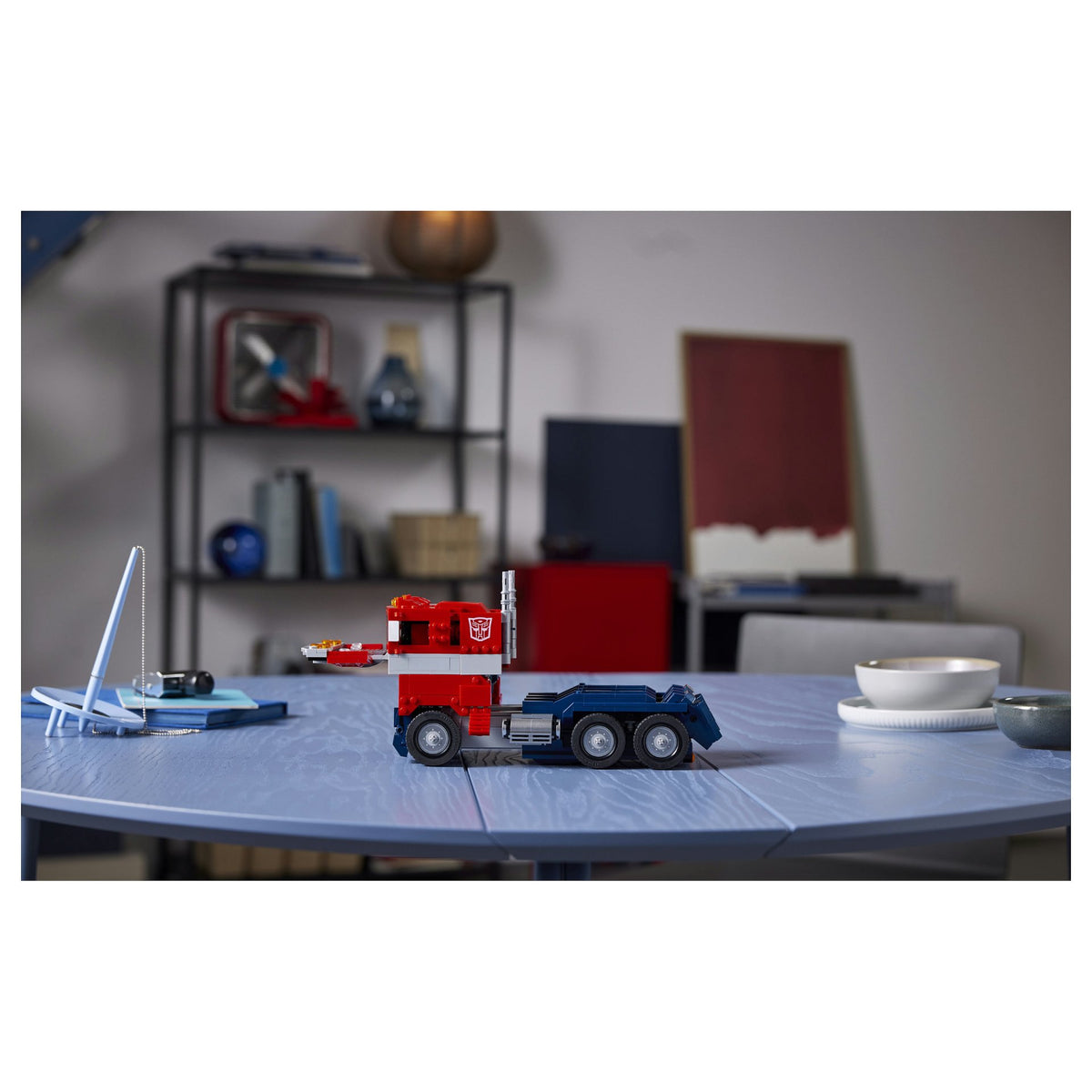 LEGO Icons Transformers Optimus Prime 10302