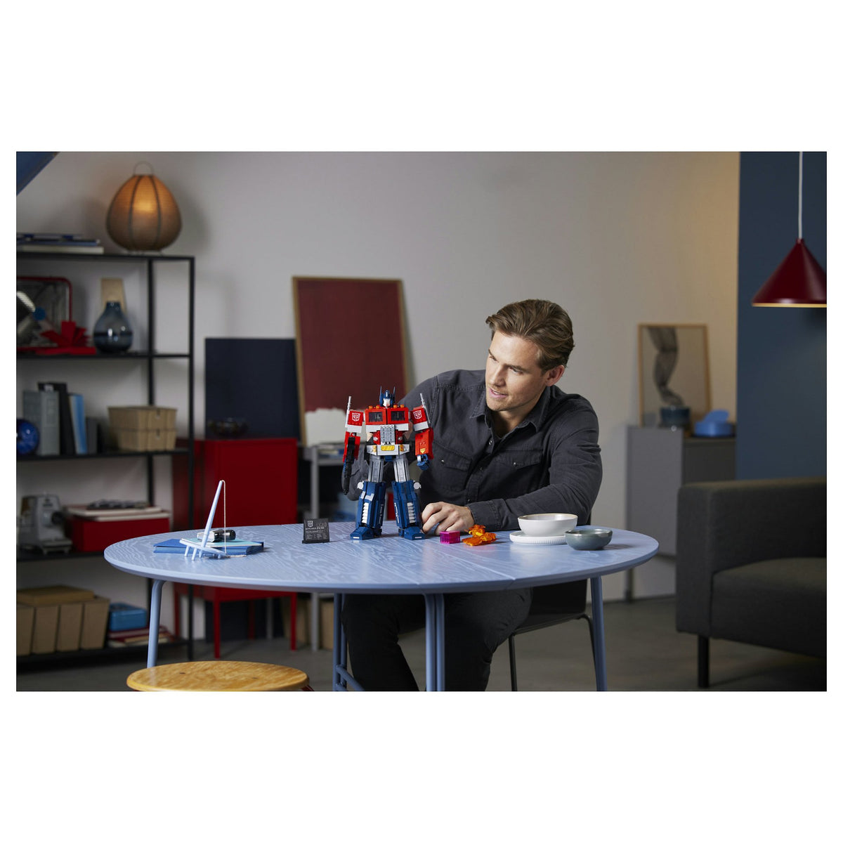 LEGO Icons Transformers Optimus Prime 10302