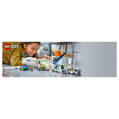 LEGO City Passagierflugzeug 60367