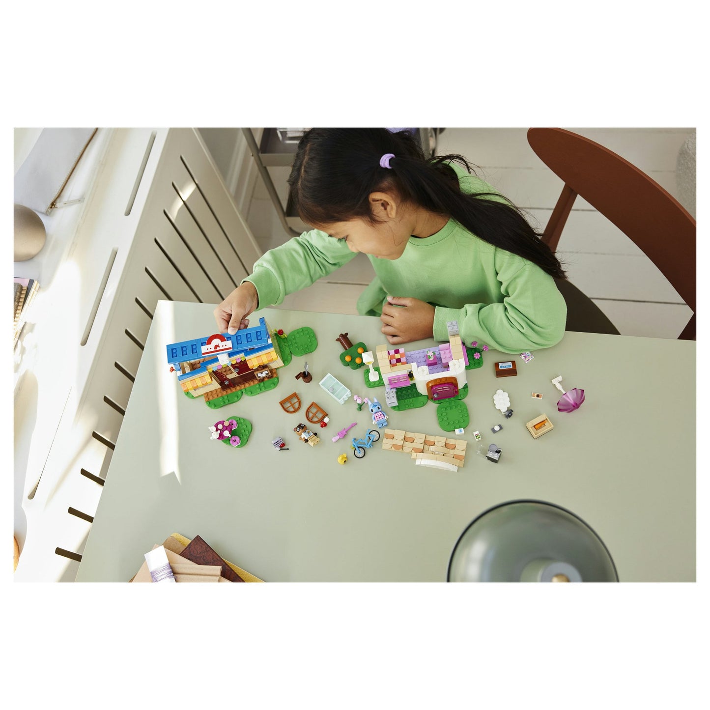 LEGO Animal Crossing Nooks Laden & Sophies Haus 77050