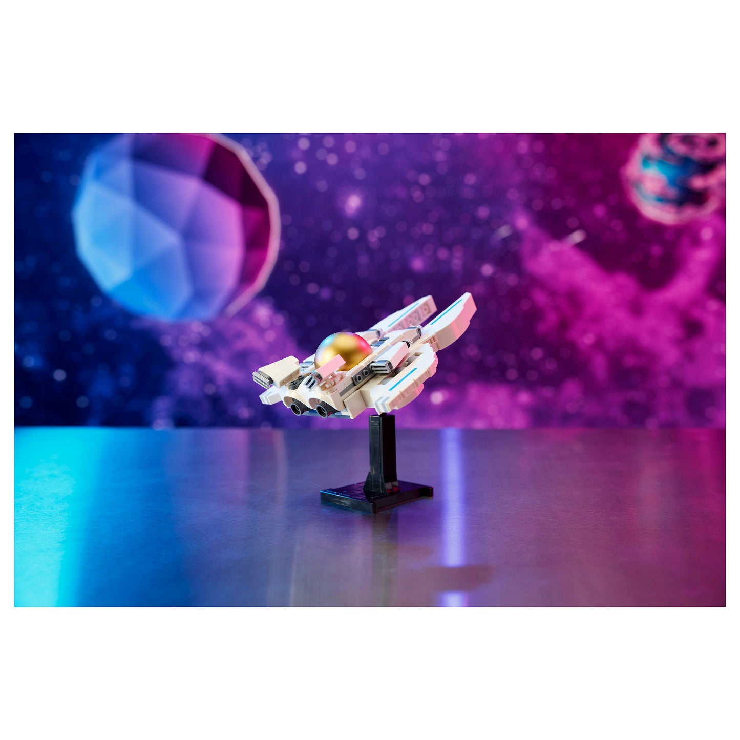 LEGO Creator 3-in-1 Astronaut im Weltraum 31152