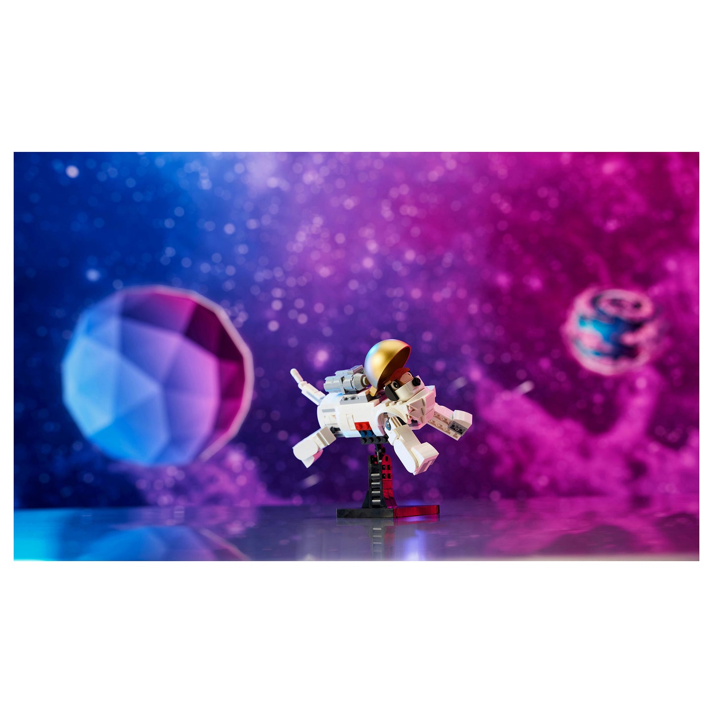 LEGO Creator 3-in-1 Astronaut im Weltraum 31152