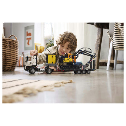 LEGO Technic Volvo FMX LKW mit EC230 Electric Raupenbagger 42175