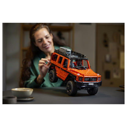LEGO Technic Mercedes-Benz G500 Professional Line 42177