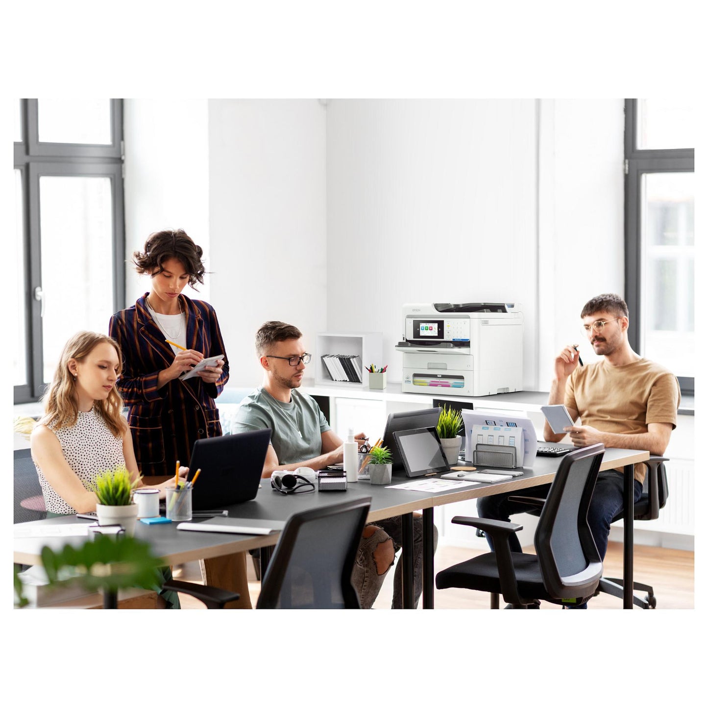 T Epson WorkForce Pro EM-C800RDWF Multifunktionsdrucker USB LAN WLAN 4800 x 1200 dpi 25 Seiten/Min