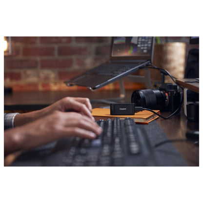 2TB Kingston XS1000 USB 3.2 Gen2 Black