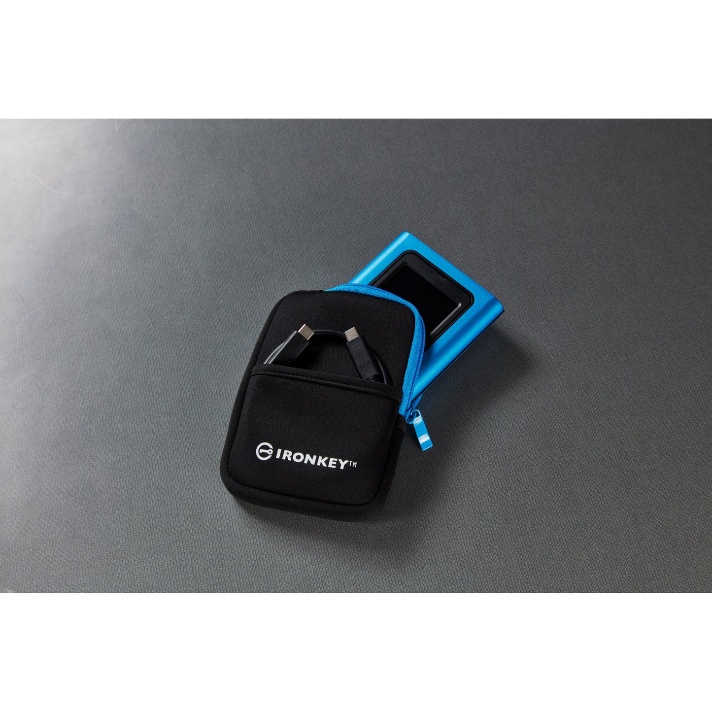 960GB Kingston IronKey Vault Privacy 80 USB 3.2 Gen 1