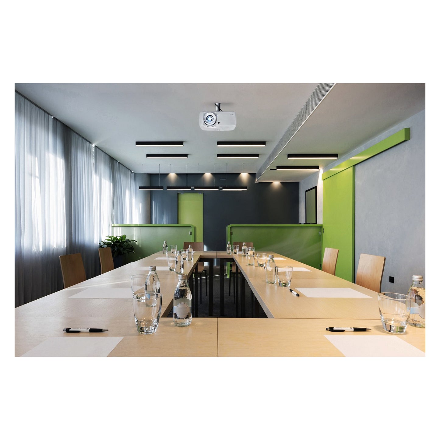 (3840x2160) Optoma ZK450 - DLP-Projektor - Laser - 3D - 4200 lm