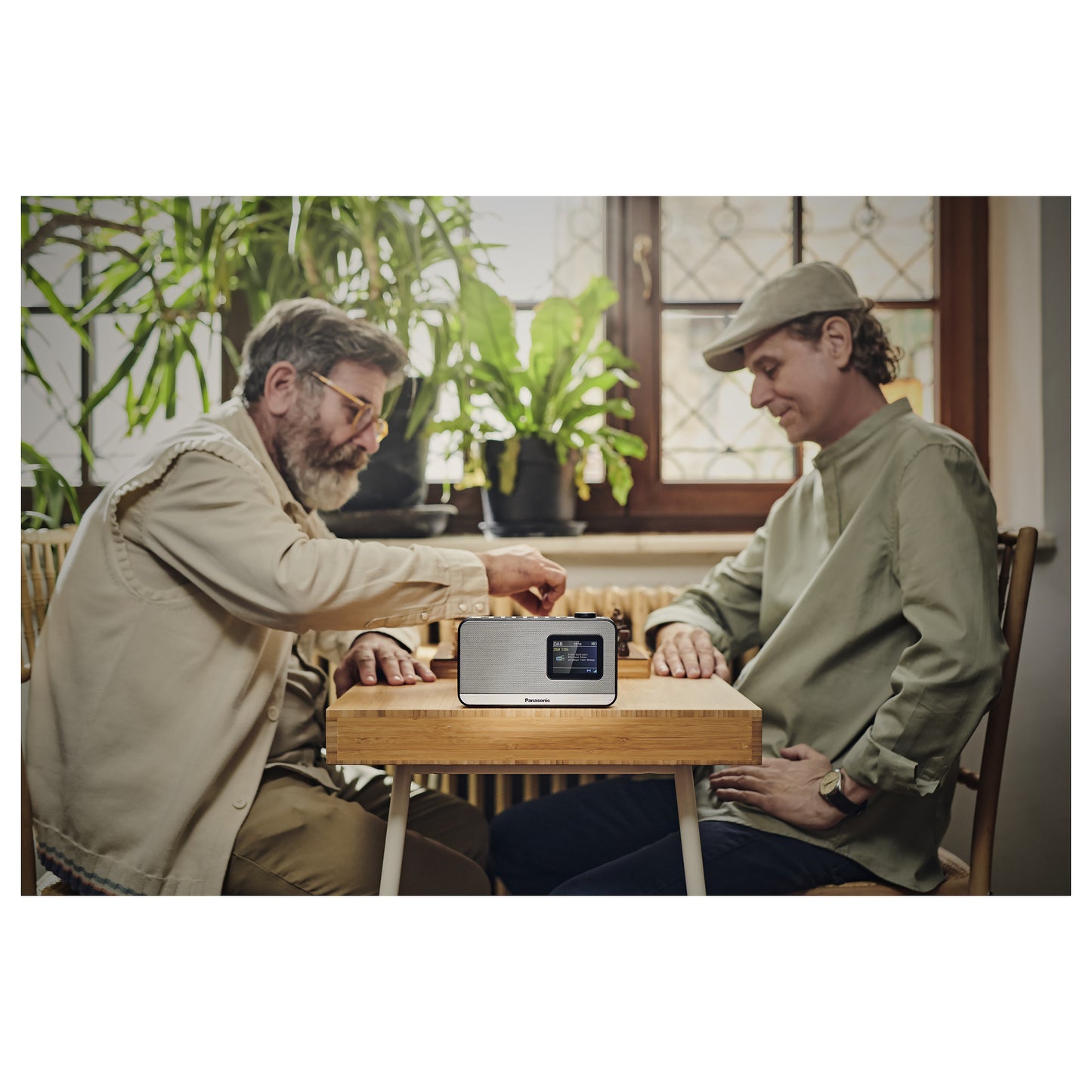 Panasonic RF-D15EG Tragbares DAB-Radio 3 Watt silver