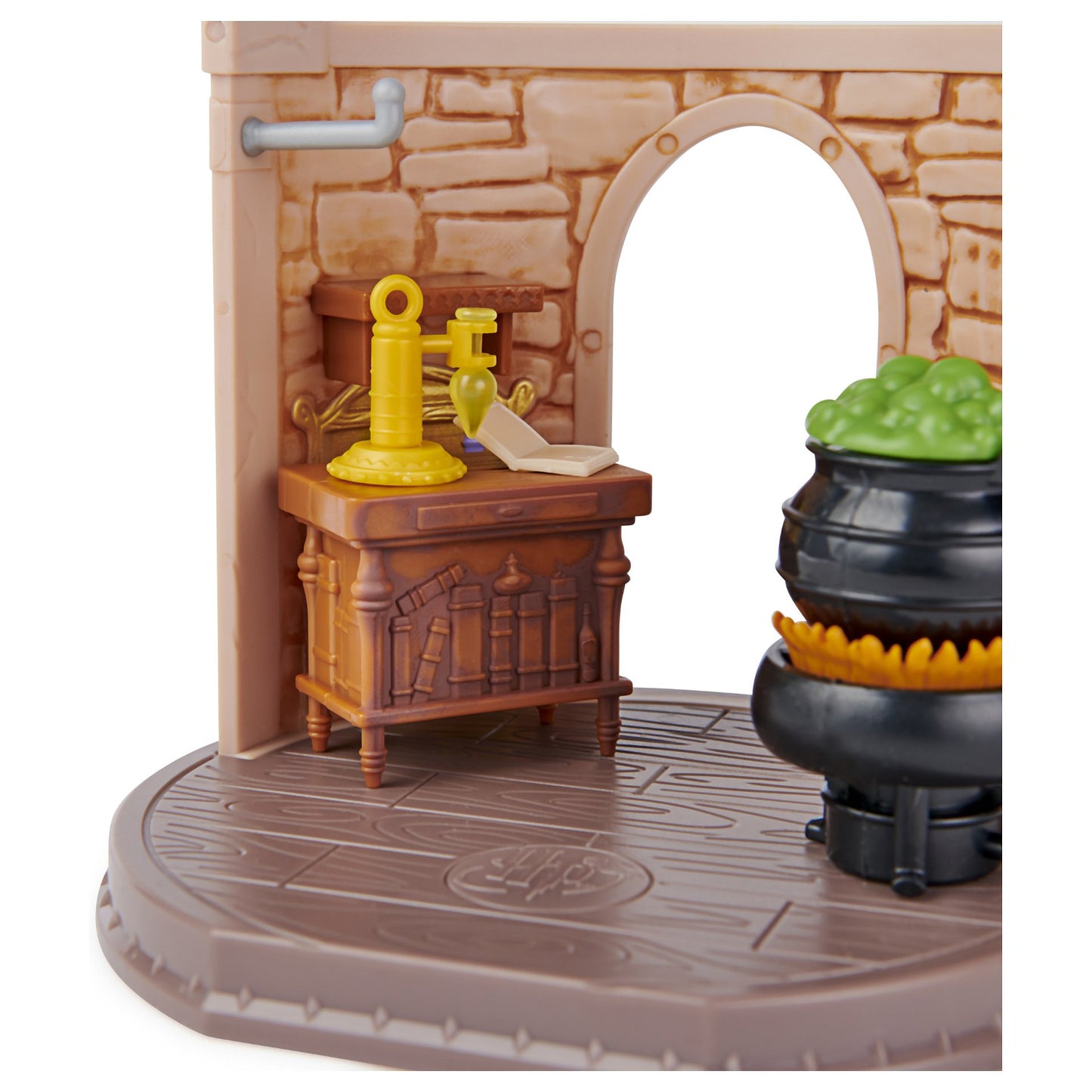 Spinmaster Wizarding World Harry Potter - Hogwarts Zaubertrnke Klassenzimmer Spielset mit exklusiver Harry Potter Sammelfigur