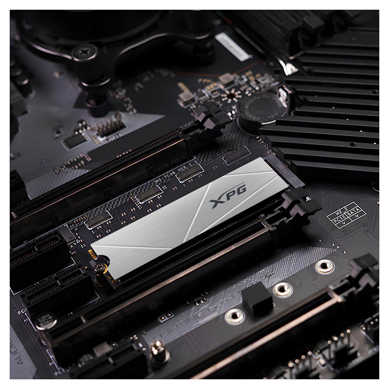 M.2 2TB ADATA XPG GAMMIX S60 BLADE (PCIe 4.0 x4, NVMe, M.2 2280)