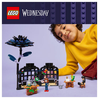 LEGO 76784 Wednesday Schwarze Dahlie