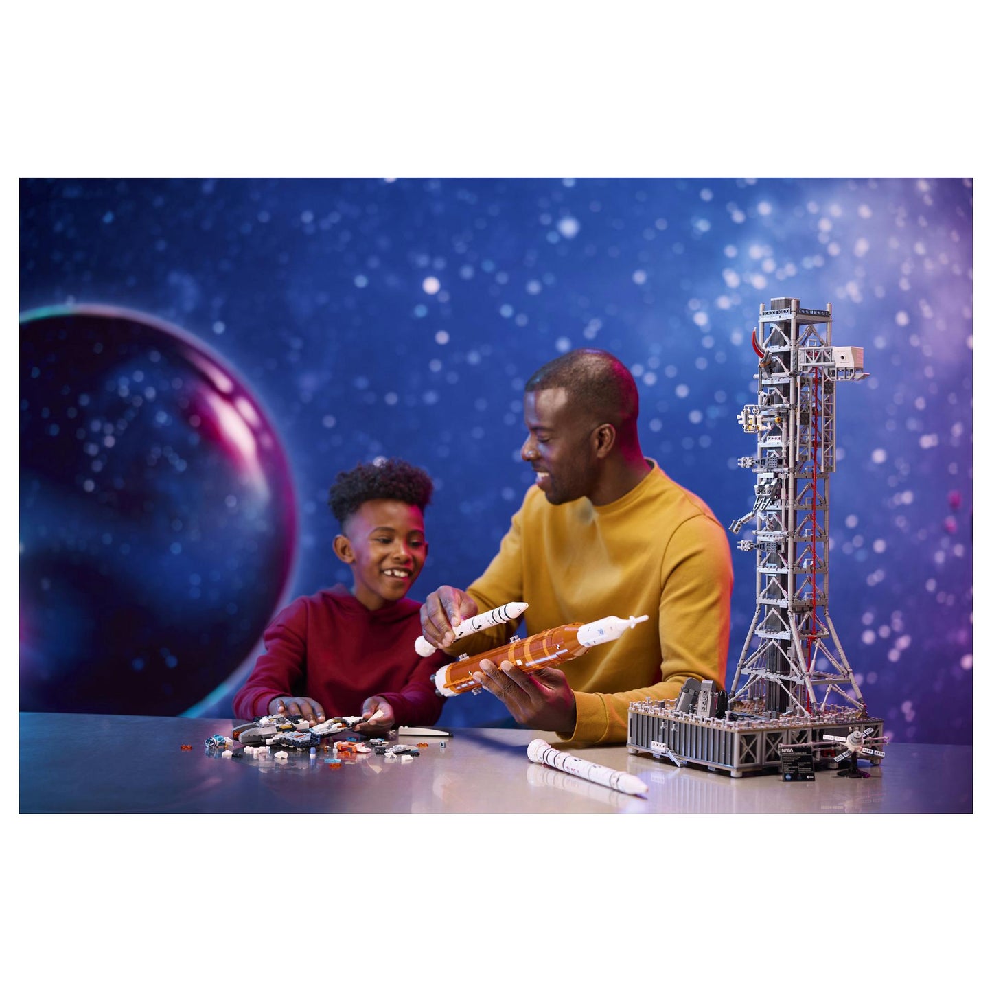 LEGO Icons 10341 NASA Artemis Startrampe