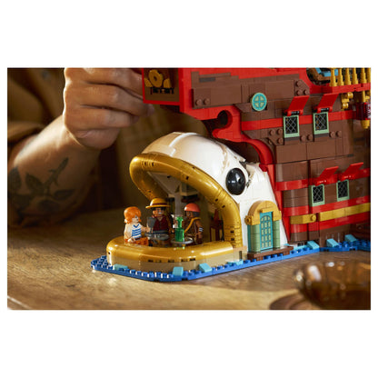LEGO 75640 One Piece Barati, das Schwimmende Restaurant