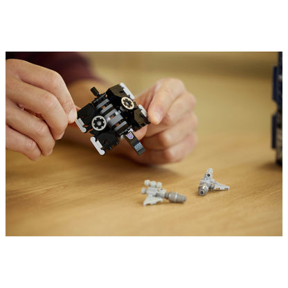 LEGO 10358 Icons Transformers: Soundwave