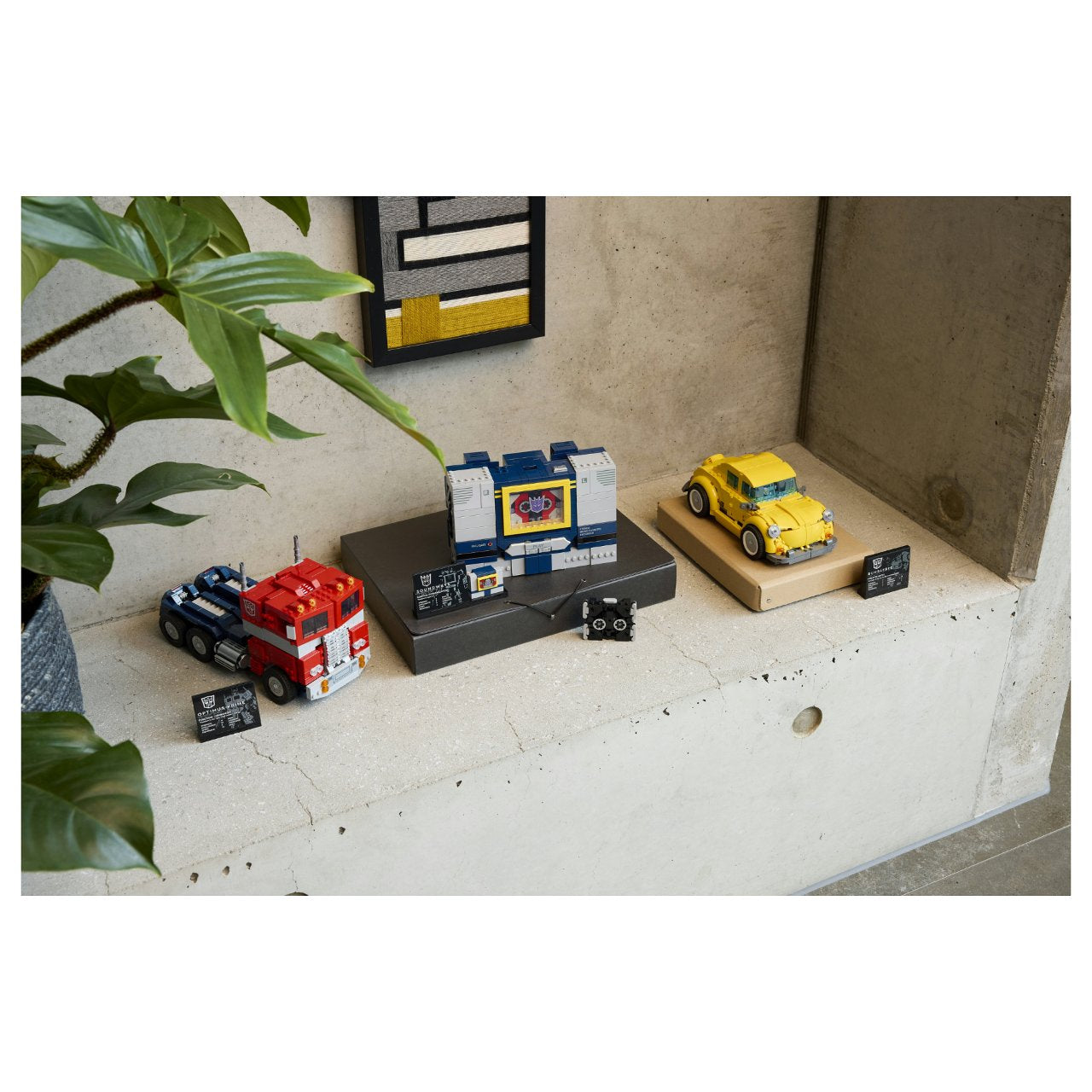 LEGO 10358 Icons Transformers: Soundwave