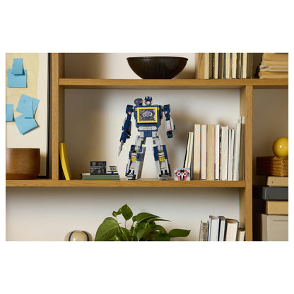 LEGO 10358 Icons Transformers: Soundwave