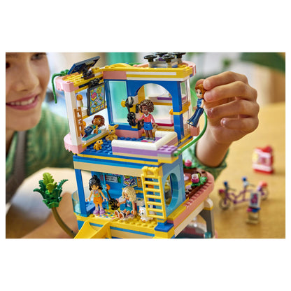 LEGO 42689 Friends Heartlake City Freundschafts-Clubhaus