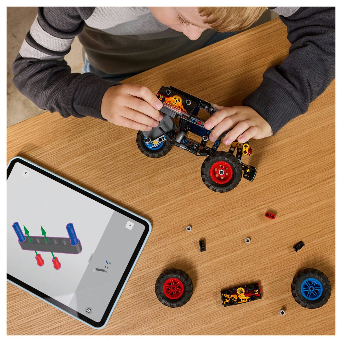 LEGO 42219 Technic Monster Jam Grave Digger Feuer und Eis