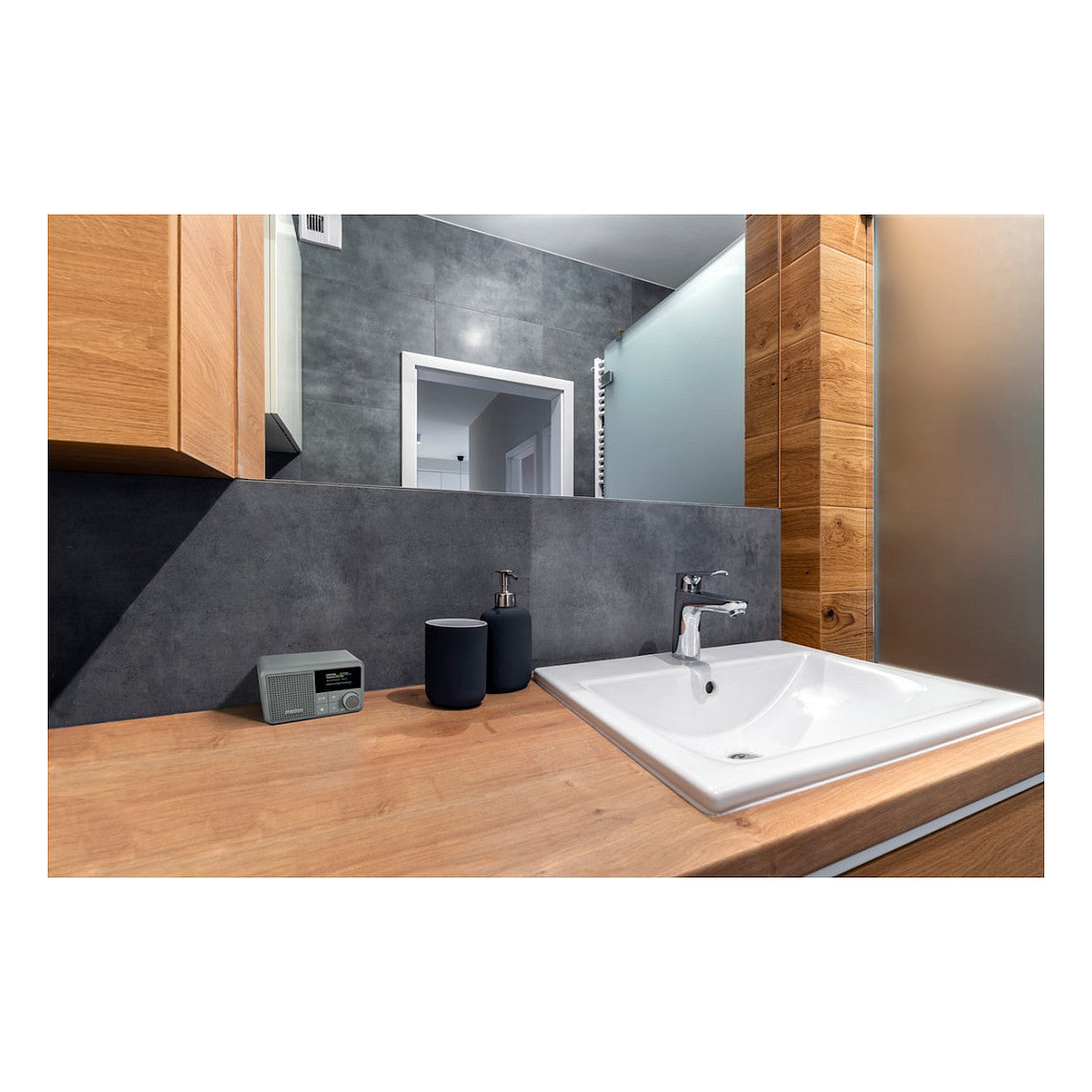 Medion LIFE® S66822 Tragbares DAB+ Radio grau