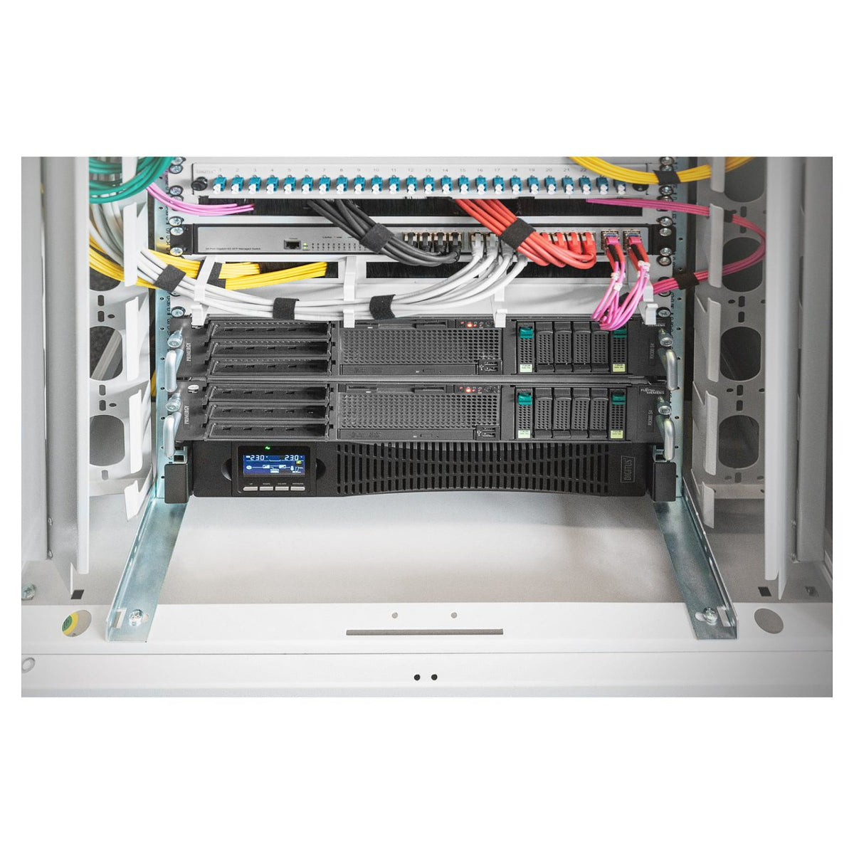 DIGITUS USV 2000VA 2HE 19" 2000W Online