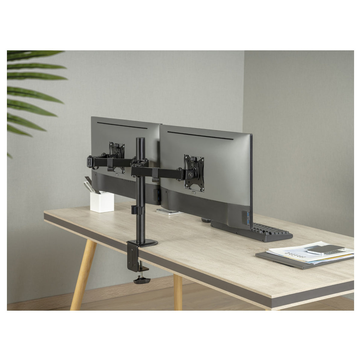 Equip Befestigungskit für 2 LCD-/Plasma-Konsolen 17-32 Zoll