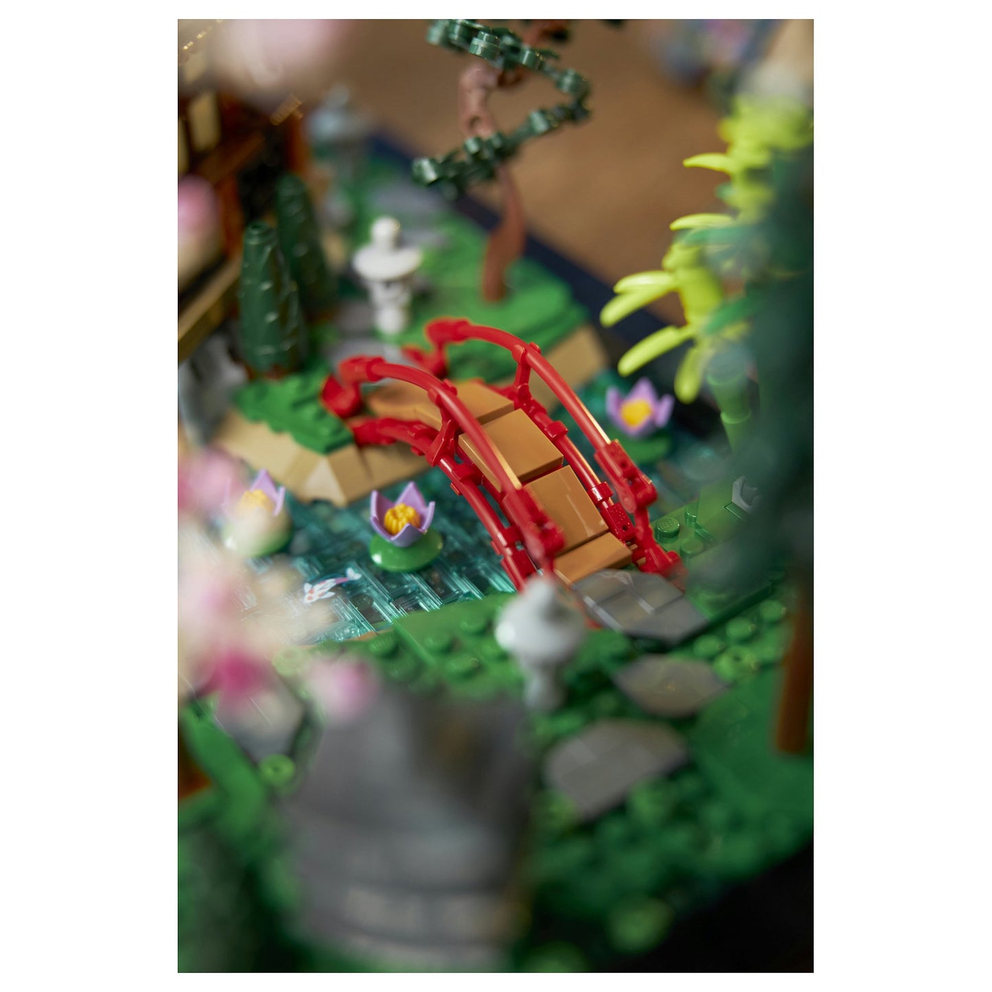 LEGO ICONS 10315 Garten der Stille