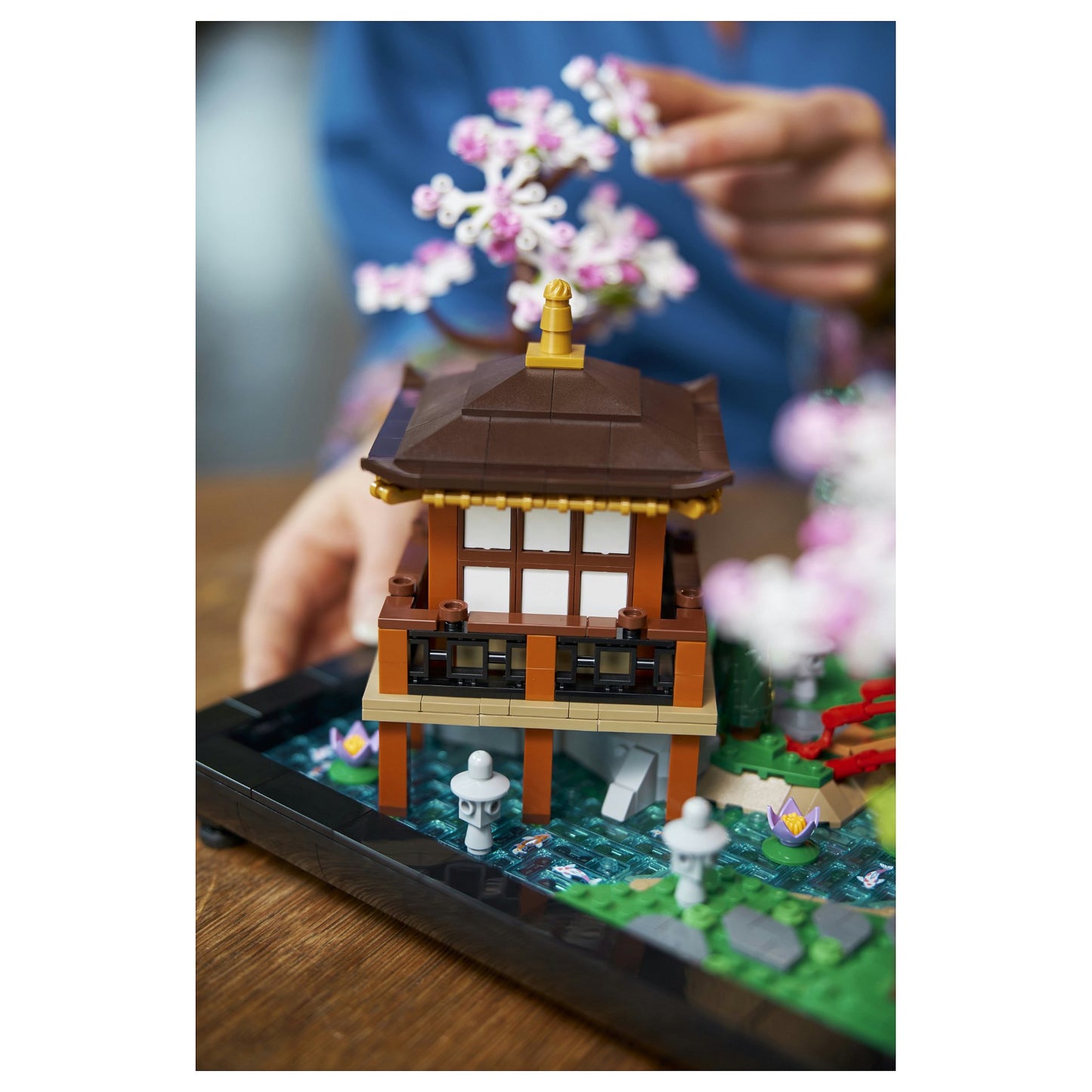 LEGO ICONS 10315 Garten der Stille
