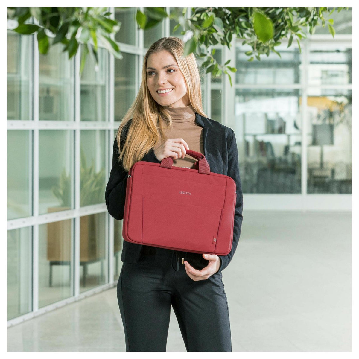 Dicota Eco Slim Case Base 13-14.1" (33cm-35.8cm) red