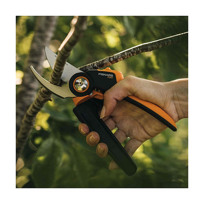 Fiskars Bypass-Gartenschere X-series L P961