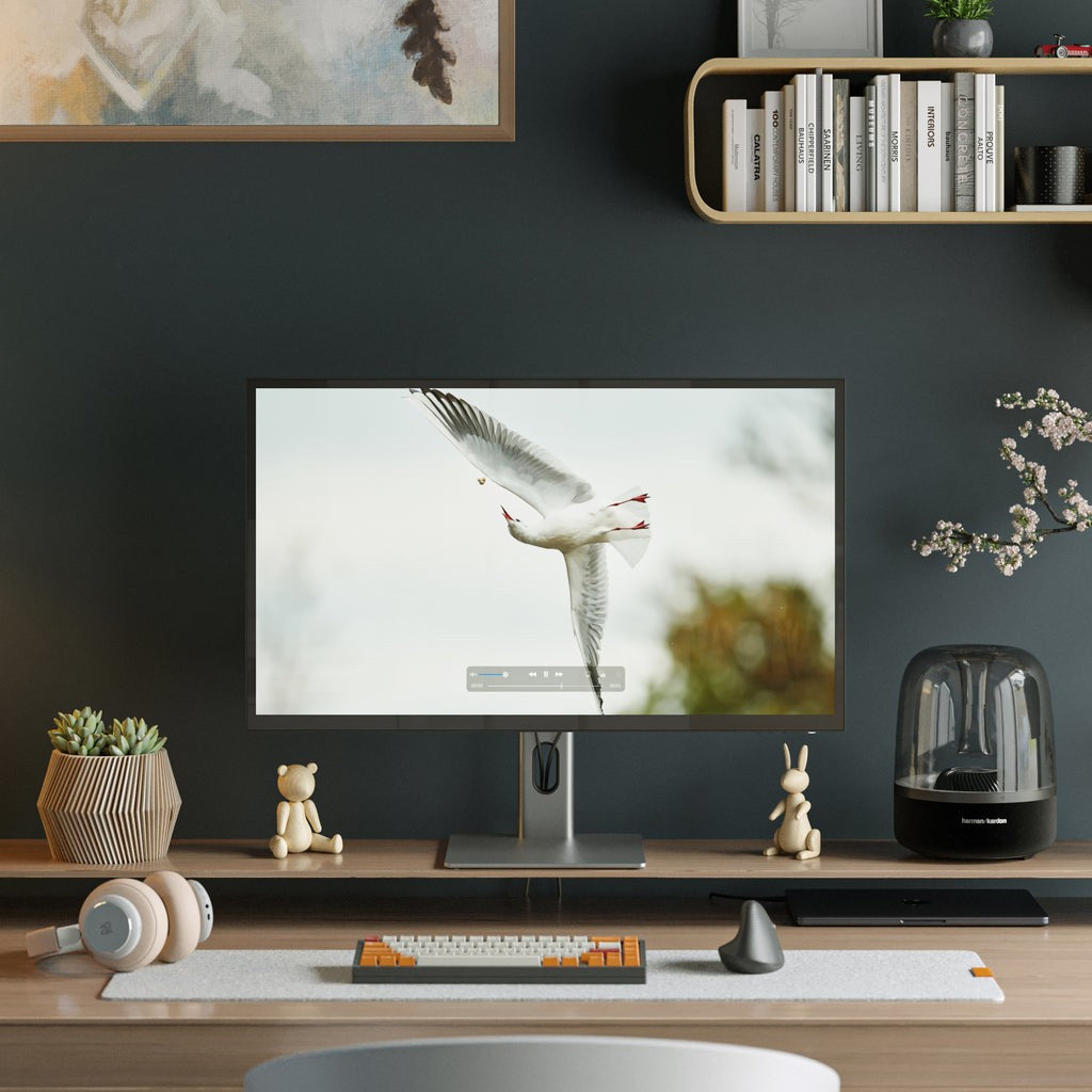 Alogic Clarity Max 32 UHD 4K Monitor with 65W